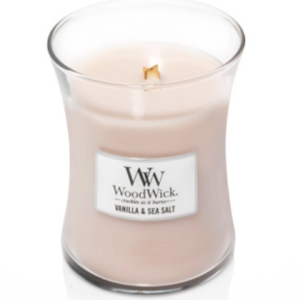 candle vanilla and sea salt scent