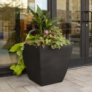 Kobi 24in Square Planter