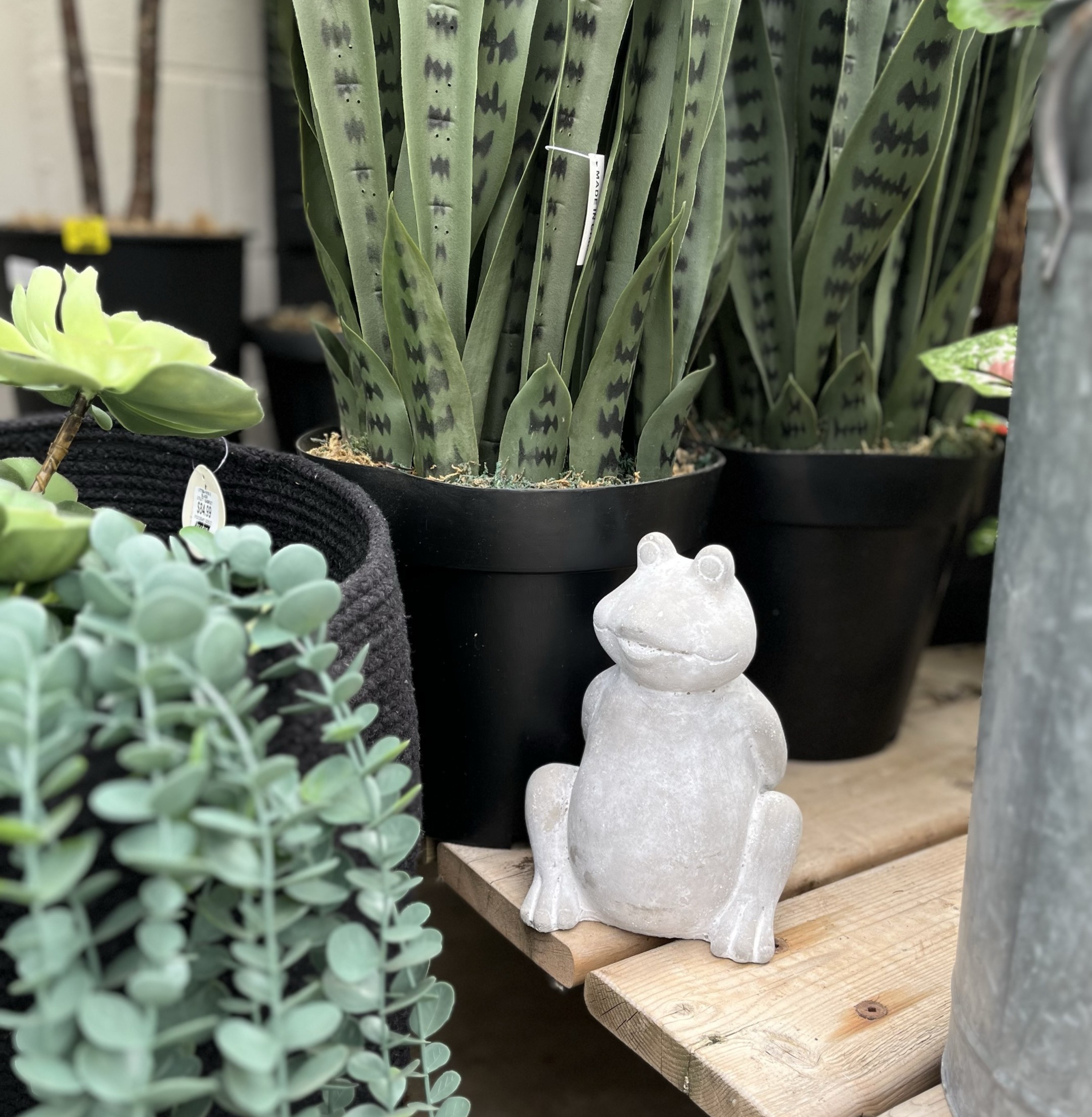 Deko Frog Easy Garden Statue