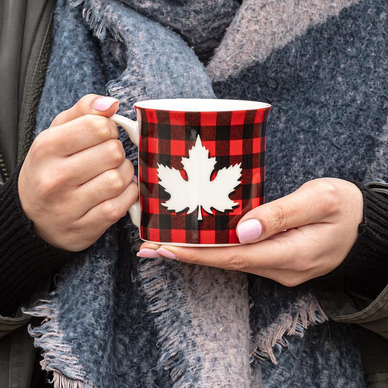 Cabin Leaf Mug